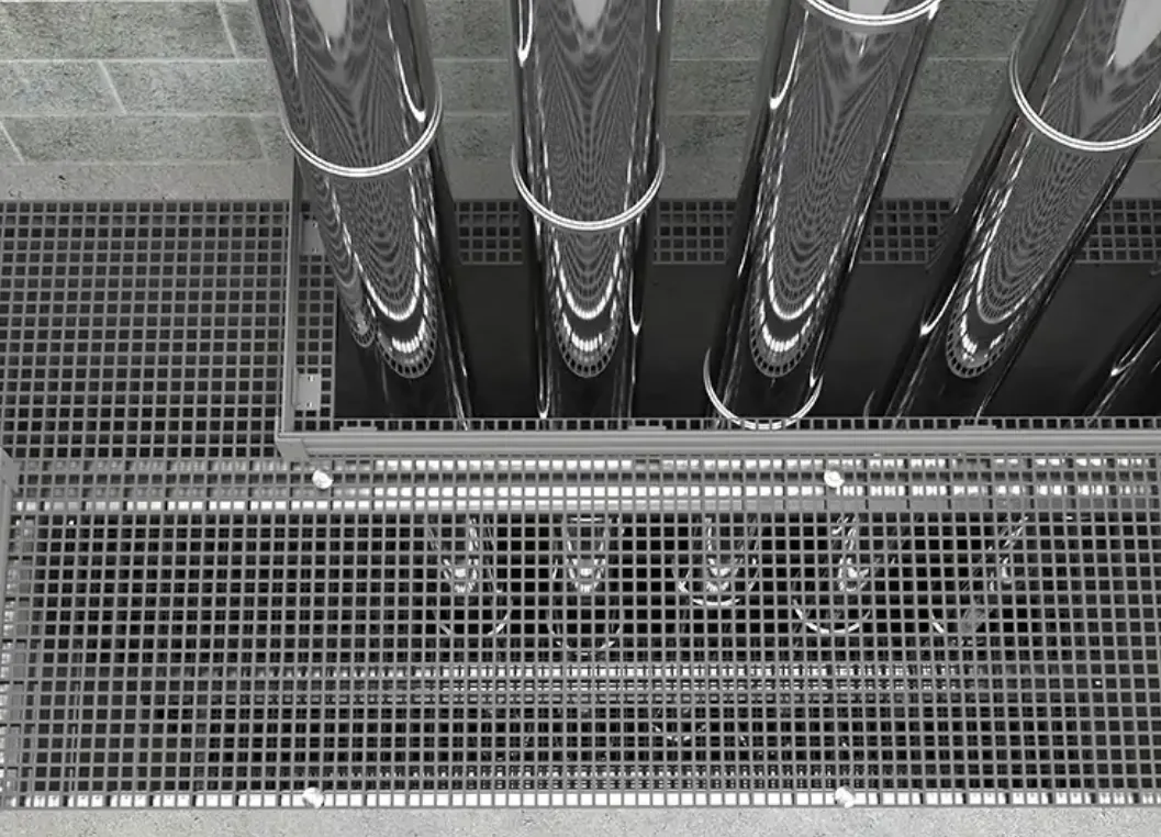 d² Dura Riser — GRP-schaktgolv med stålsupport runt vertikala installationer